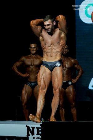 CLASSIC PHYSIQUE НОВИЧКИ